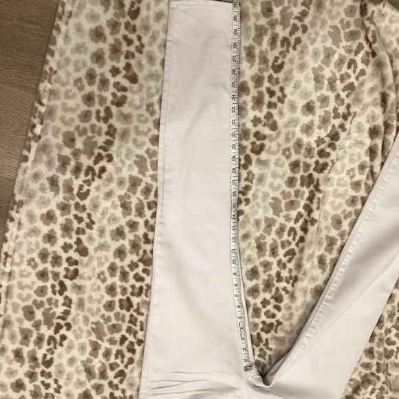 Juicy Couture White Skinny Jeans, Size 28 - Picture 10 of 13